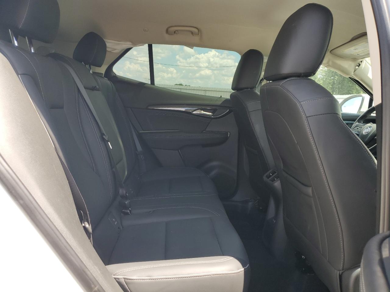 2022 Buick Envision Essence VIN: LRBFZNR45ND137386 Lot: 66452735