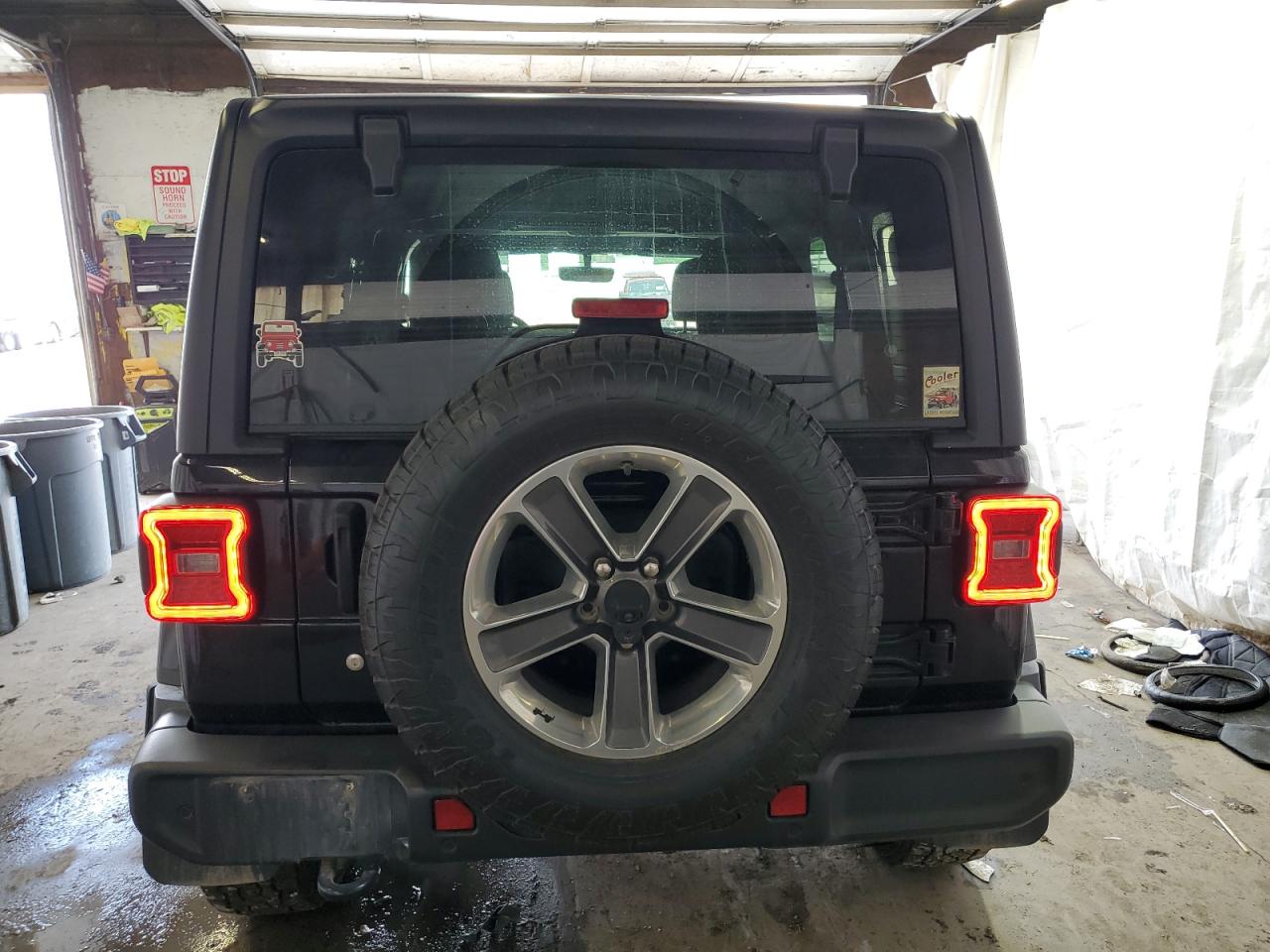 2019 Jeep Wrangler Unlimited Sahara VIN: 1C4HJXENXKW662973 Lot: 63553095