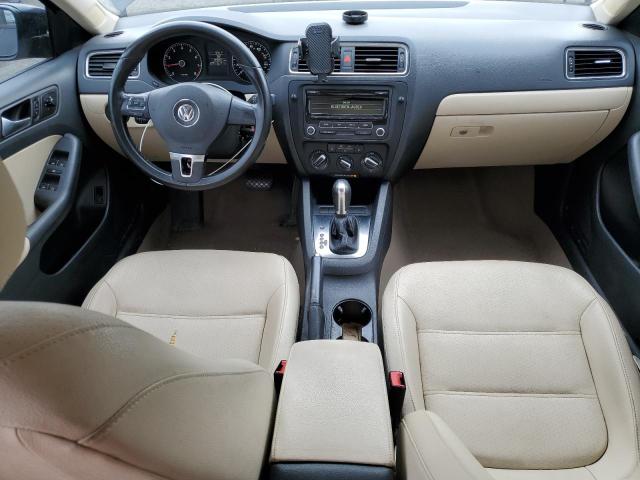 Sedans VOLKSWAGEN JETTA 2012 Czarny