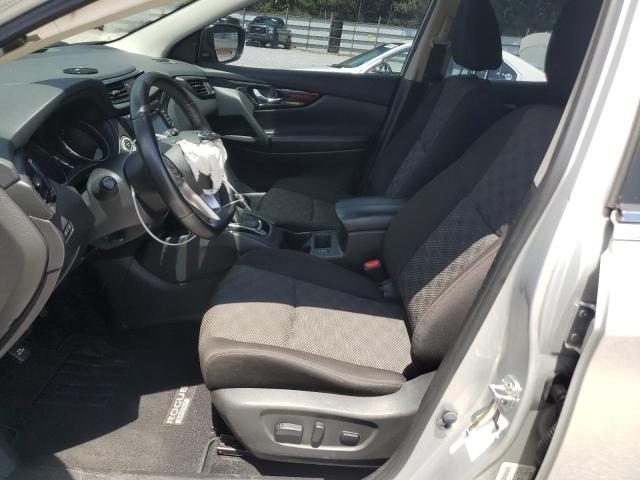  NISSAN ROGUE 2017 Srebrny