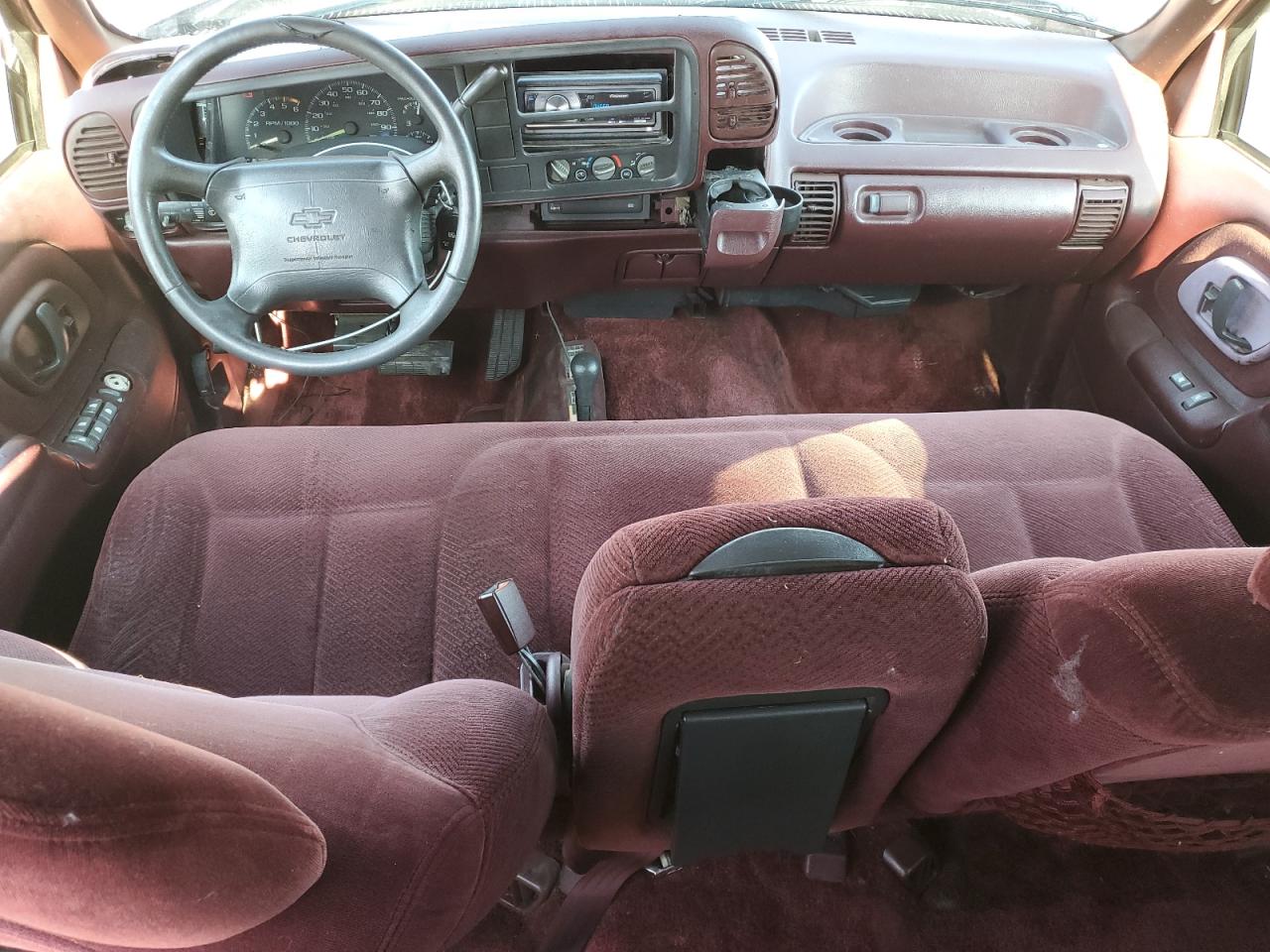 1996 Chevrolet Suburban K1500 VIN: 3GNFK16R6TG123728 Lot: 62902885