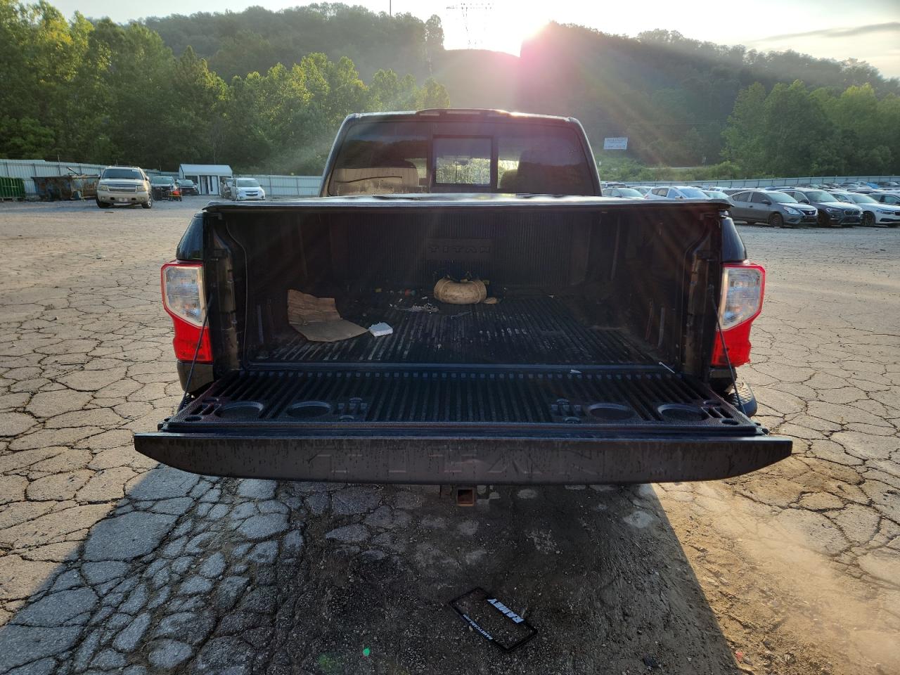 2018 Nissan Titan Sv VIN: 1N6AA1E56JN516442 Lot: 63714225