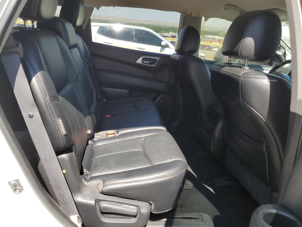 2019 Nissan Pathfinder S VIN: 5N1DR2MN2KC627448 Lot: 64103665