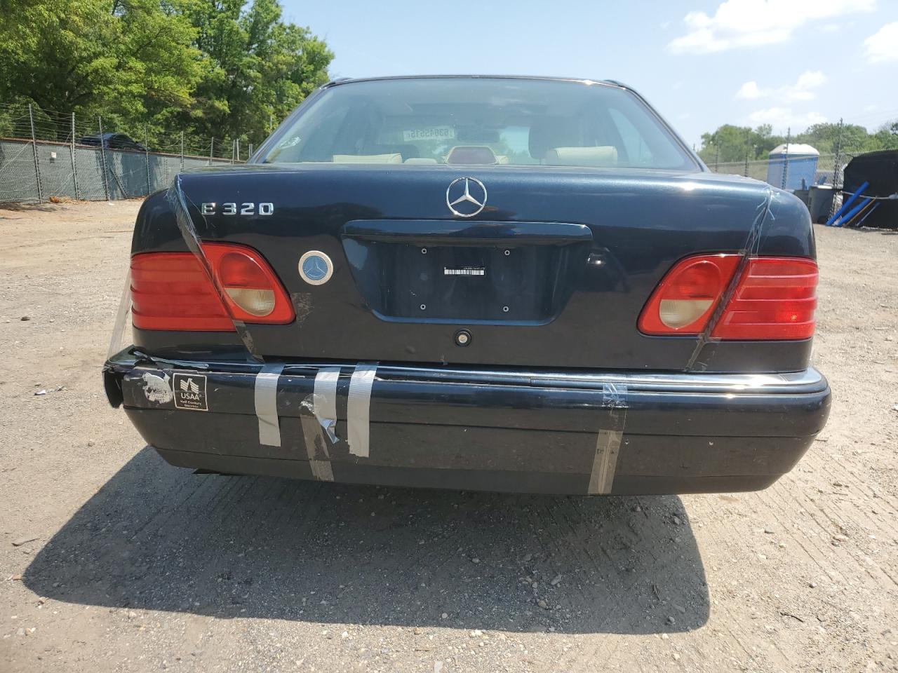 1998 Mercedes-Benz E 320 VIN: WDBJF65F9WA662759 Lot: 63645515