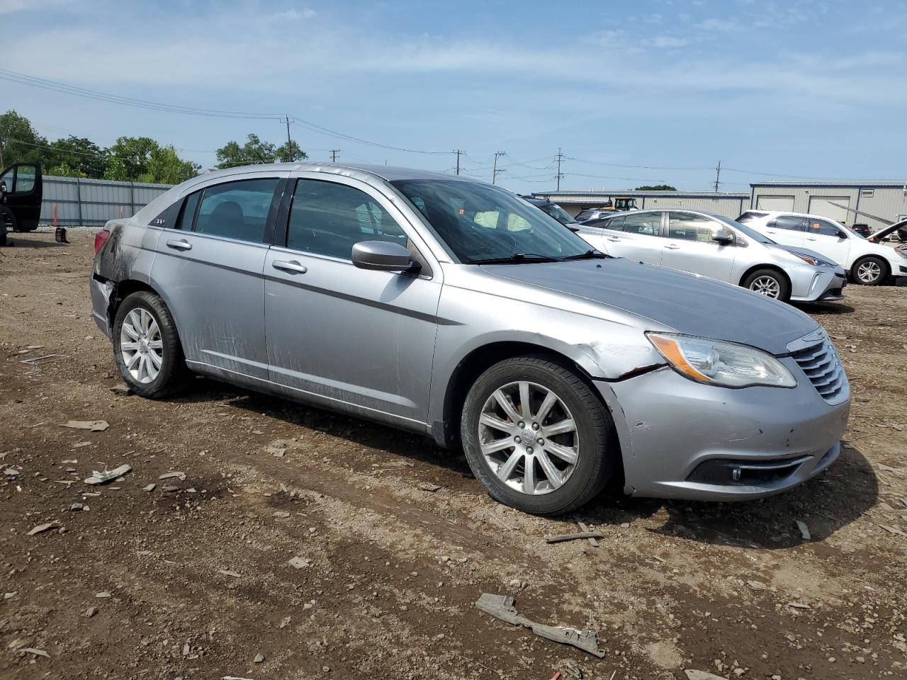 2014 Chrysler 200 Touring VIN: 1C3CCBBB4EN100597 Lot: 65729645