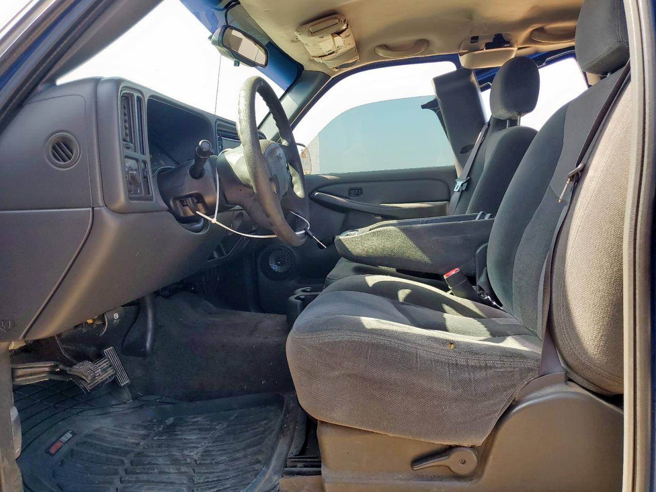 2004 GMC New Sierra C1500 VIN: 2GTEC19V741289552 Lot: 62896085