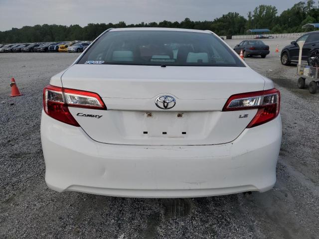  TOYOTA CAMRY 2014 Biały