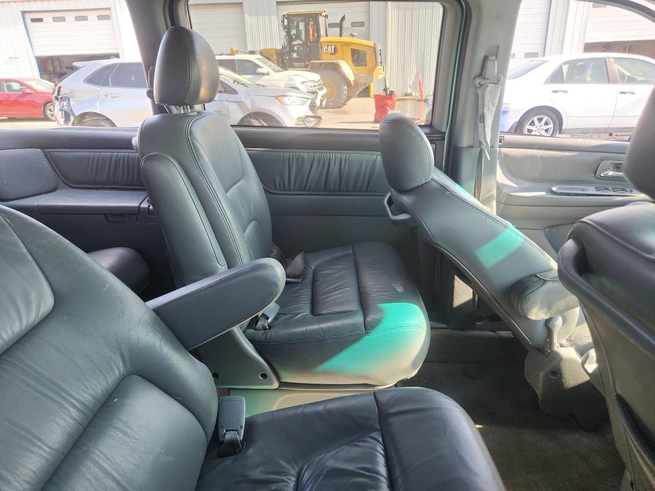 2002 Honda Odyssey Exl VIN: 2HKRL18062H586816 Lot: 63741845