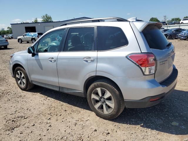  SUBARU FORESTER 2017 Silver