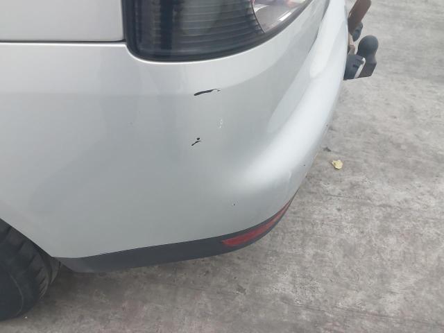 2010 VOLKSWAGEN TOURAN MAT