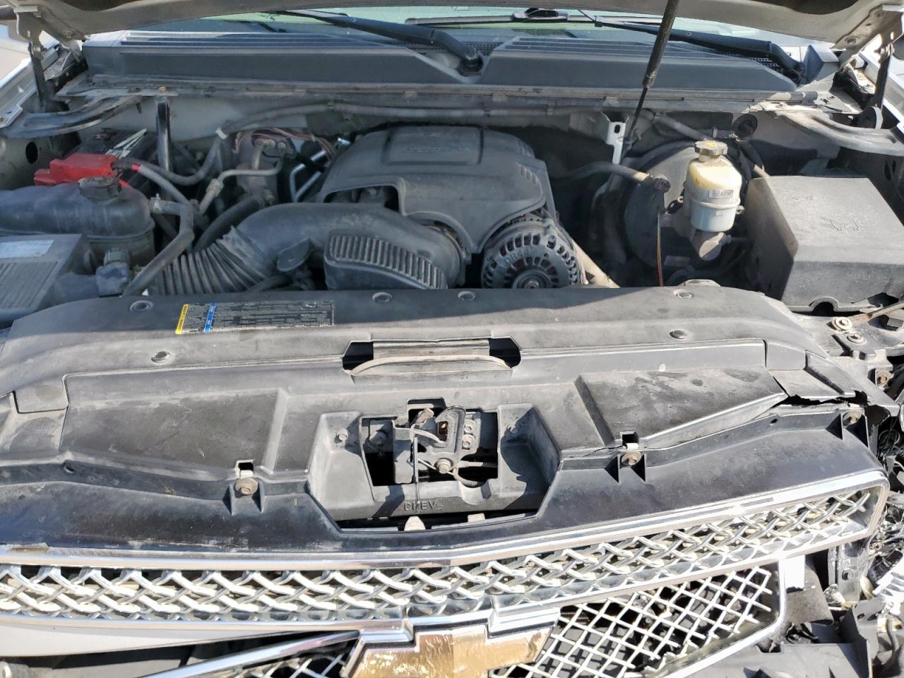 2010 Chevrolet Suburban C1500 Ltz VIN: 1GNUCKE06AR192610 Lot: 64854565