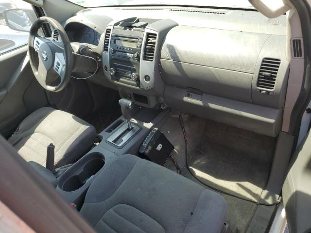 Pickups NISSAN FRONTIER 2015 Biały