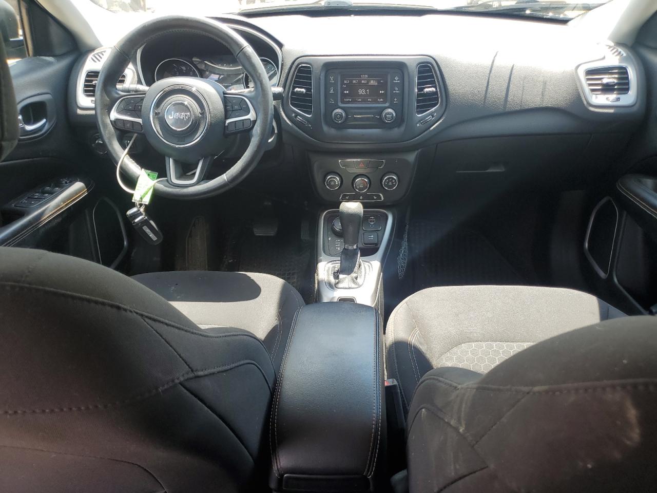 2018 Jeep Compass Sport VIN: 3C4NJDAB4JT400562 Lot: 64627345