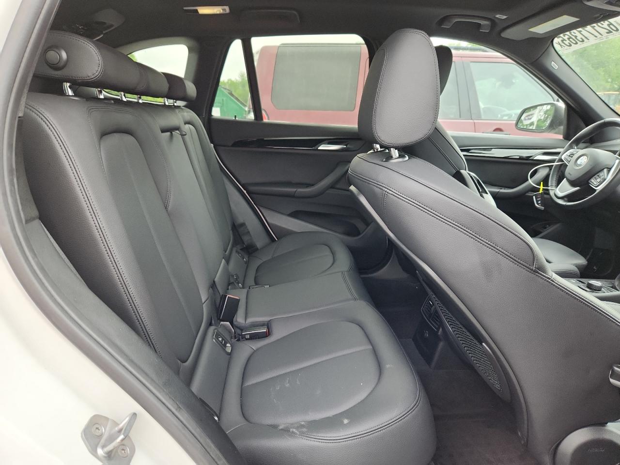 2018 BMW X1 xDrive28I VIN: WBXHT3C36J5L24918 Lot: 62171365