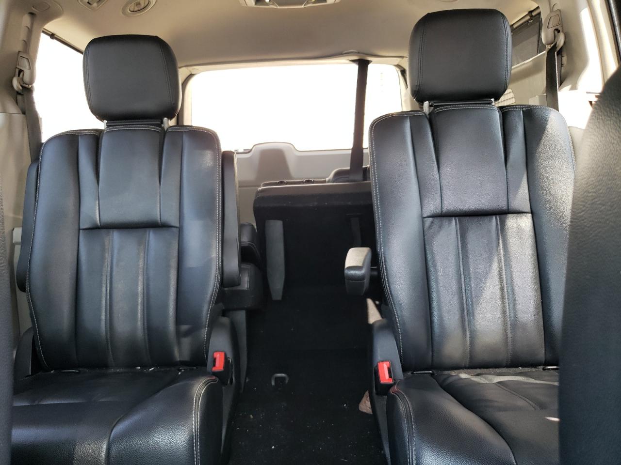 2015 Chrysler Town & Country Touring VIN: 2C4RC1BG7FR677348 Lot: 65769415