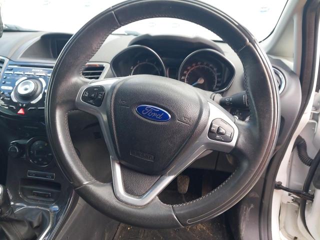 2013 FORD FIESTA TIT