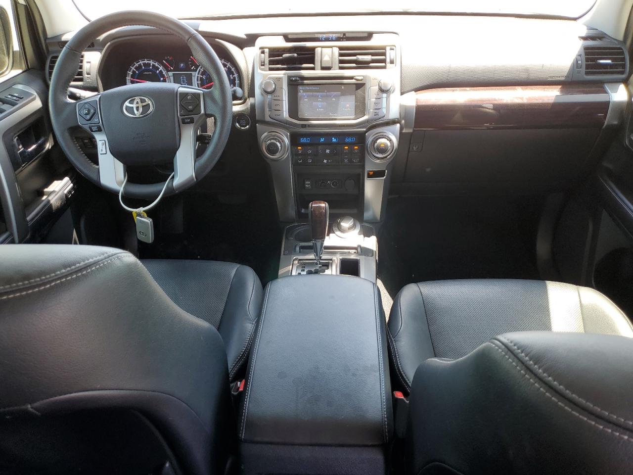 2018 Toyota 4Runner Sr5/Sr5 Premium VIN: JTEBU5JRXJ5551527 Lot: 63147035