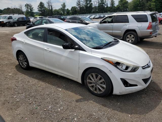 Sedans HYUNDAI ELANTRA 2015 Biały