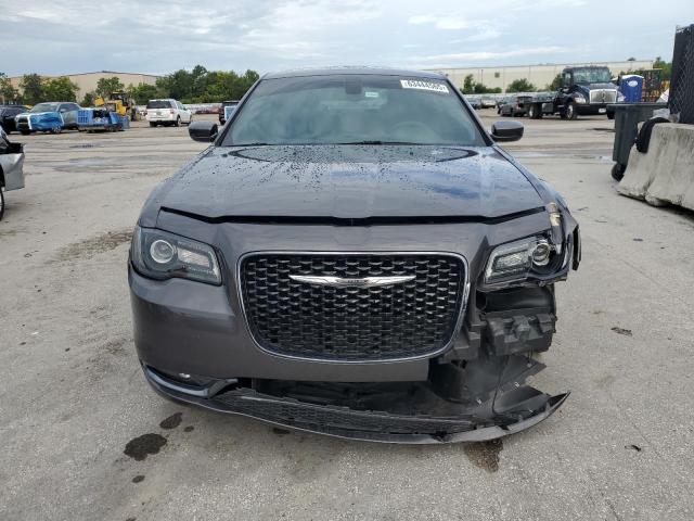  CHRYSLER 300 2016 Серый
