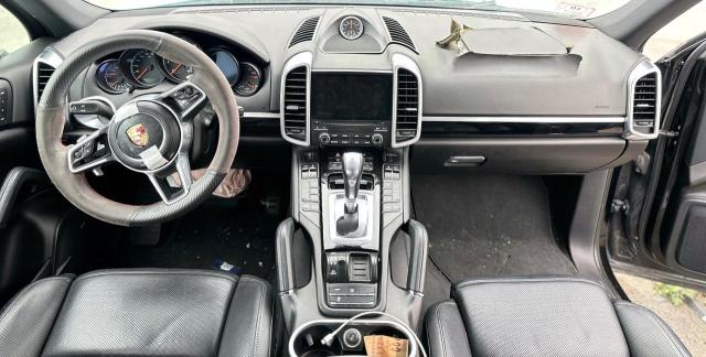 2017 PORSCHE CAYENNE   