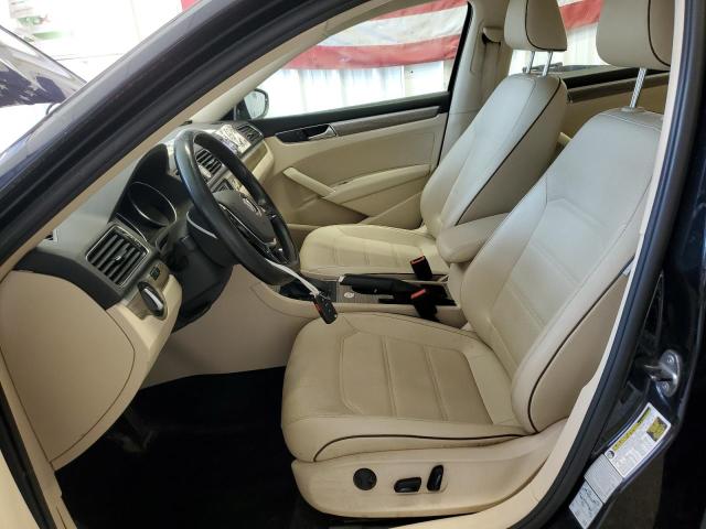  VOLKSWAGEN PASSAT 2017 Black