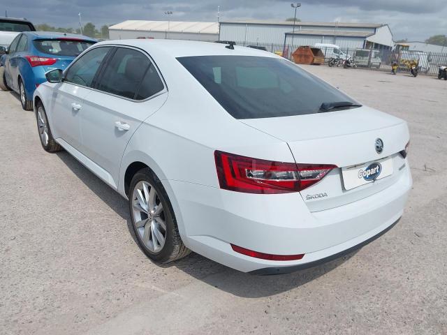 2017 SKODA SUPERB SE