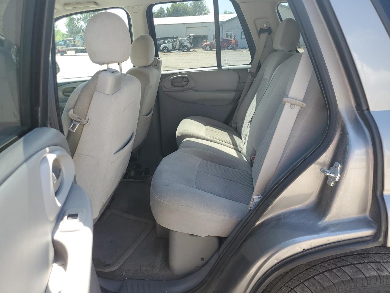 1gndt13s282259320 1GNDT13S282259320 2008 Chevrolet Trailblazer Ls