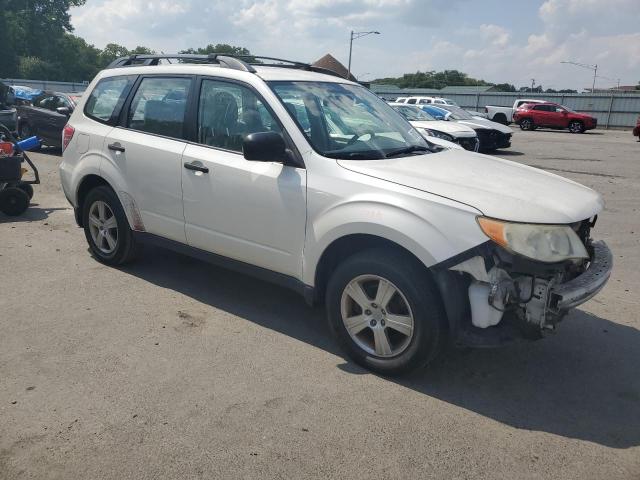  SUBARU FORESTER 2012 Biały