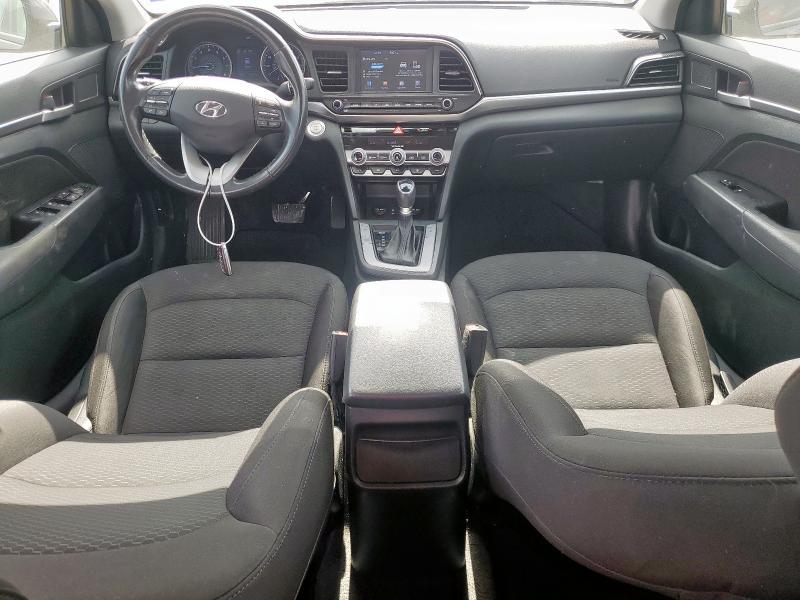  HYUNDAI ELANTRA 2019 Srebrny