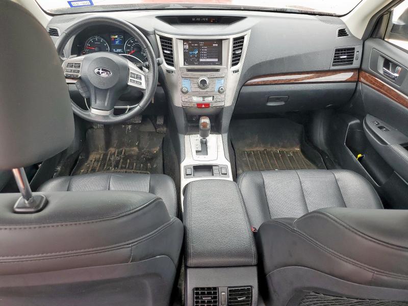  SUBARU LEGACY 2013 Czerwony