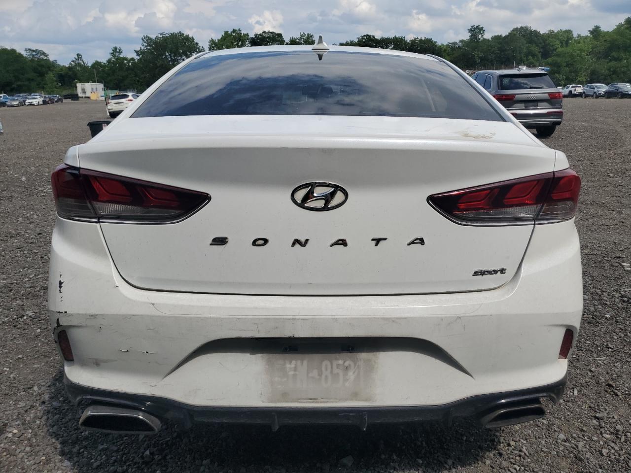 2018 Hyundai Sonata Sport VIN: 5NPE34AF1JH688697 Lot: 64279425