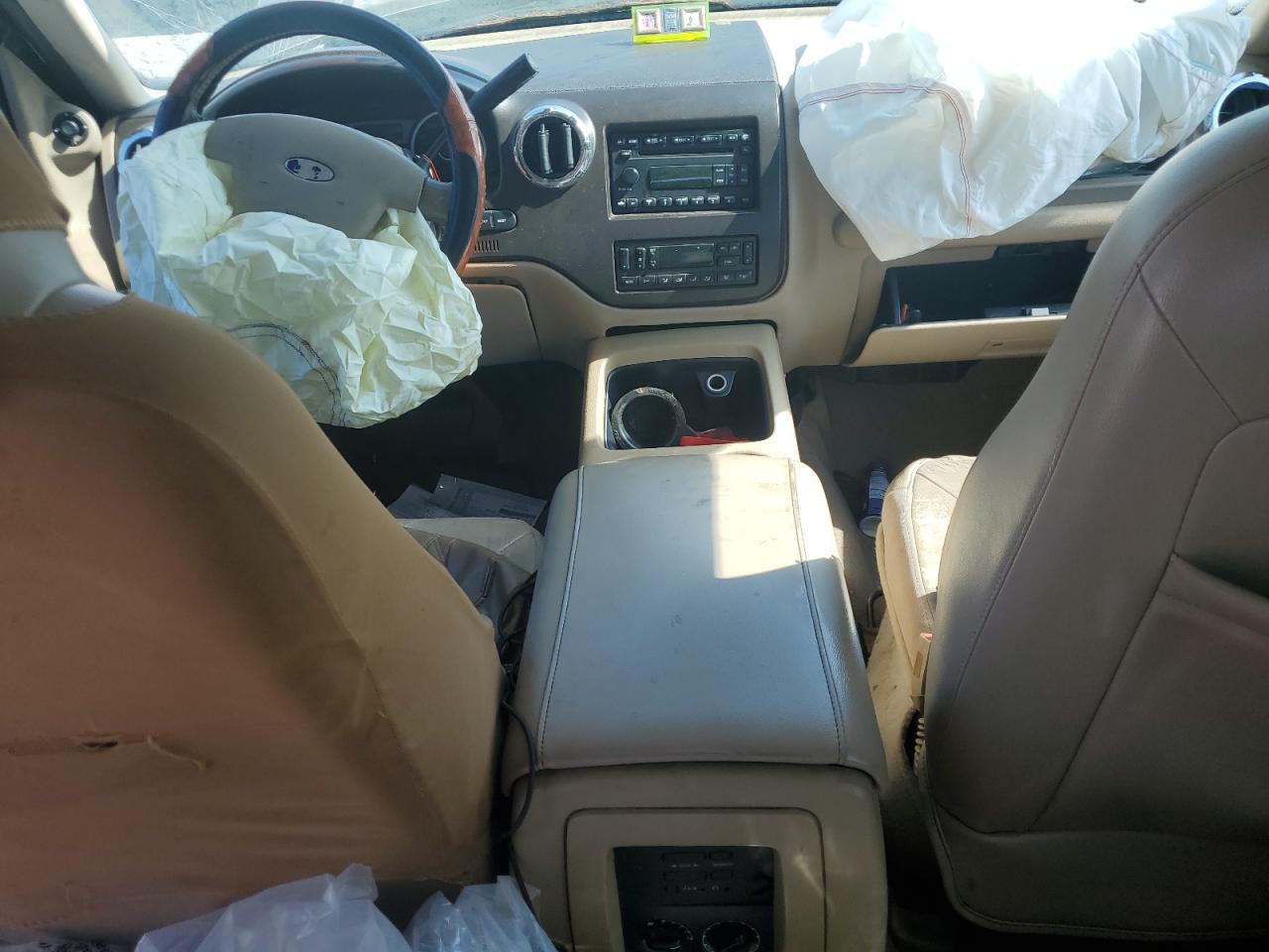 2005 Ford Expedition Eddie Bauer VIN: 1FMPU17515LA47646 Lot: 65383215