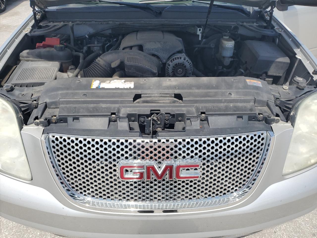 2011 GMC Yukon Denali VIN: 1GKS2EEF7BR222213 Lot: 64725095