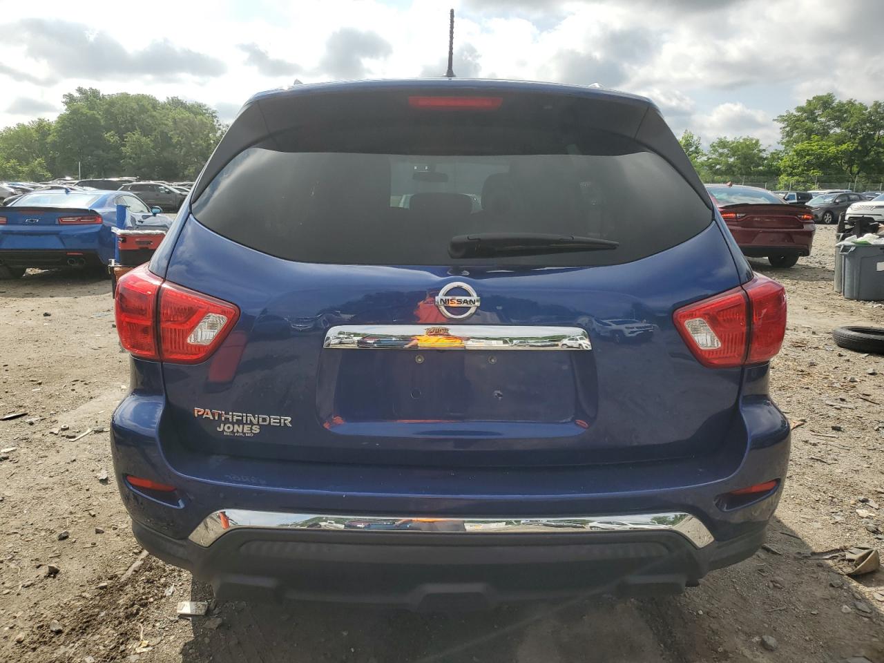 2018 Nissan Pathfinder S VIN: 5N1DR2MN3JC627019 Lot: 64655275