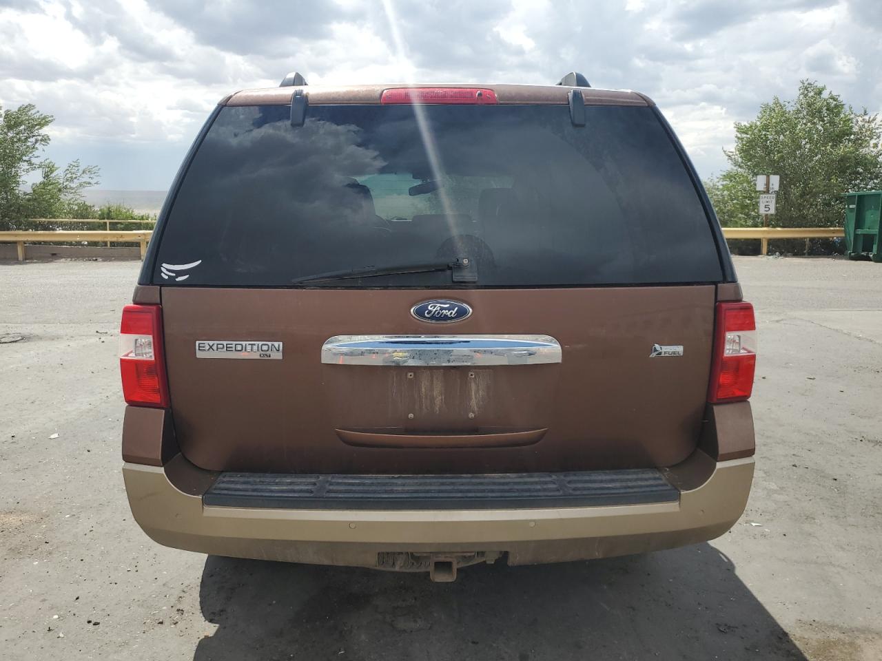 2011 Ford Expedition Xlt VIN: 1FMJU1J57BEF41332 Lot: 64732075