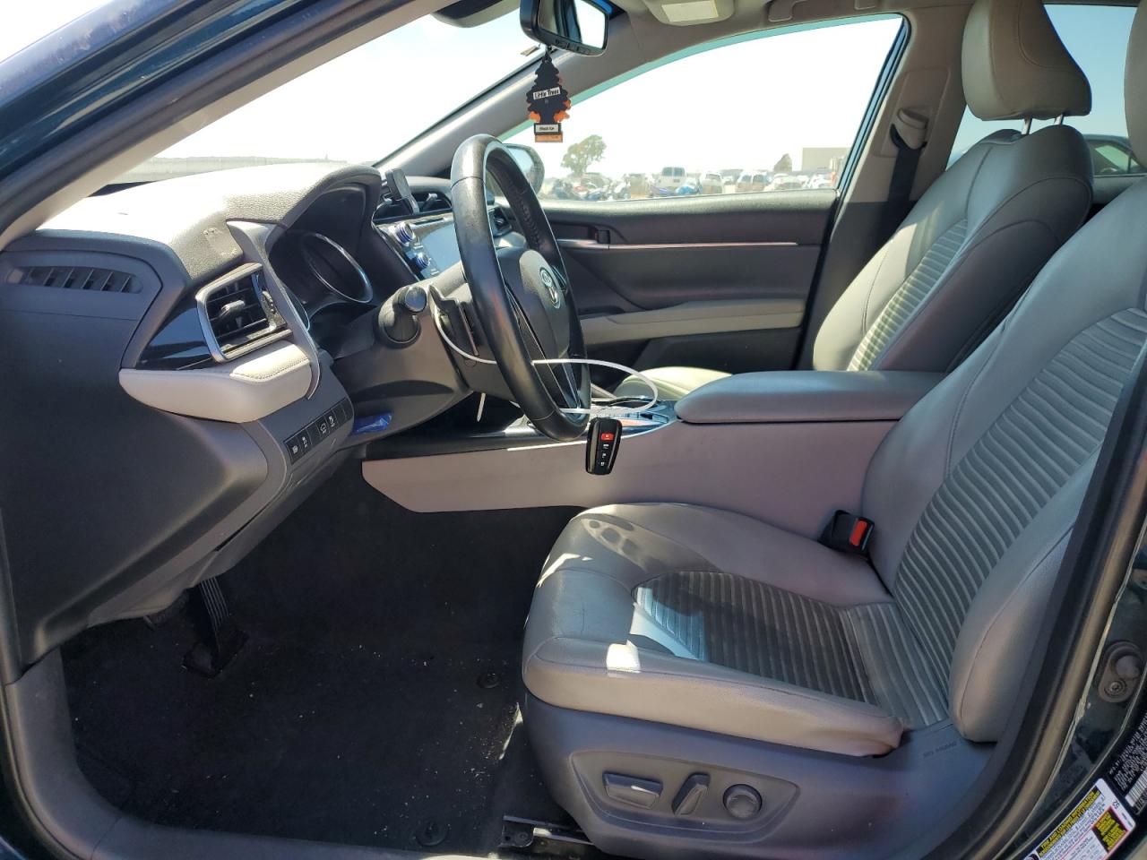 2019 Toyota Camry Hybrid VIN: 4T1B21HK4KU014103 Lot: 65400335