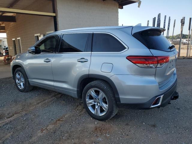  TOYOTA HIGHLANDER 2018 Серебристый