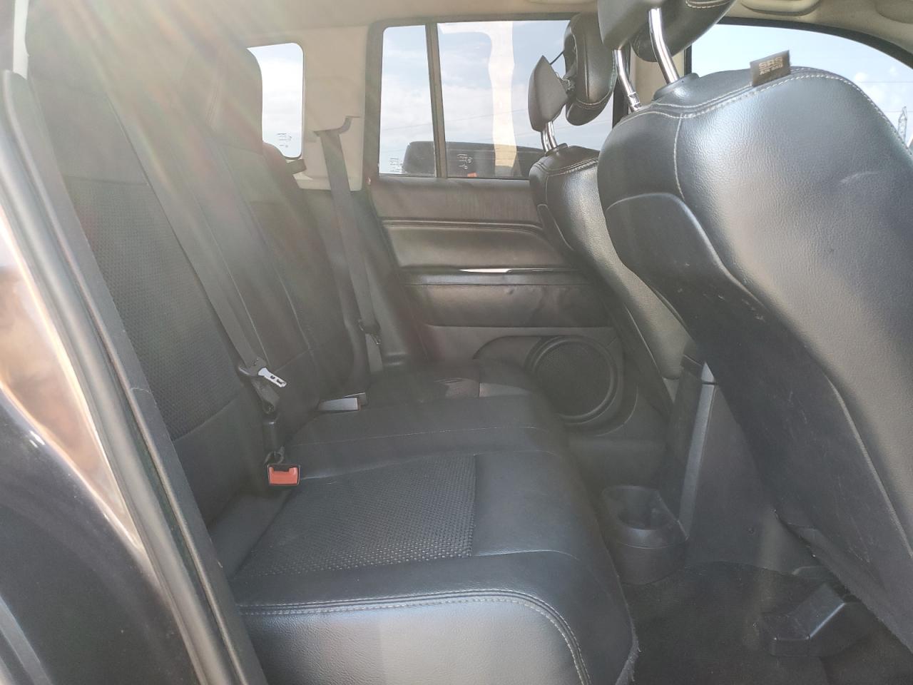 2016 Jeep Compass Latitude VIN: 1C4NJCEA0GD648172 Lot: 63750735