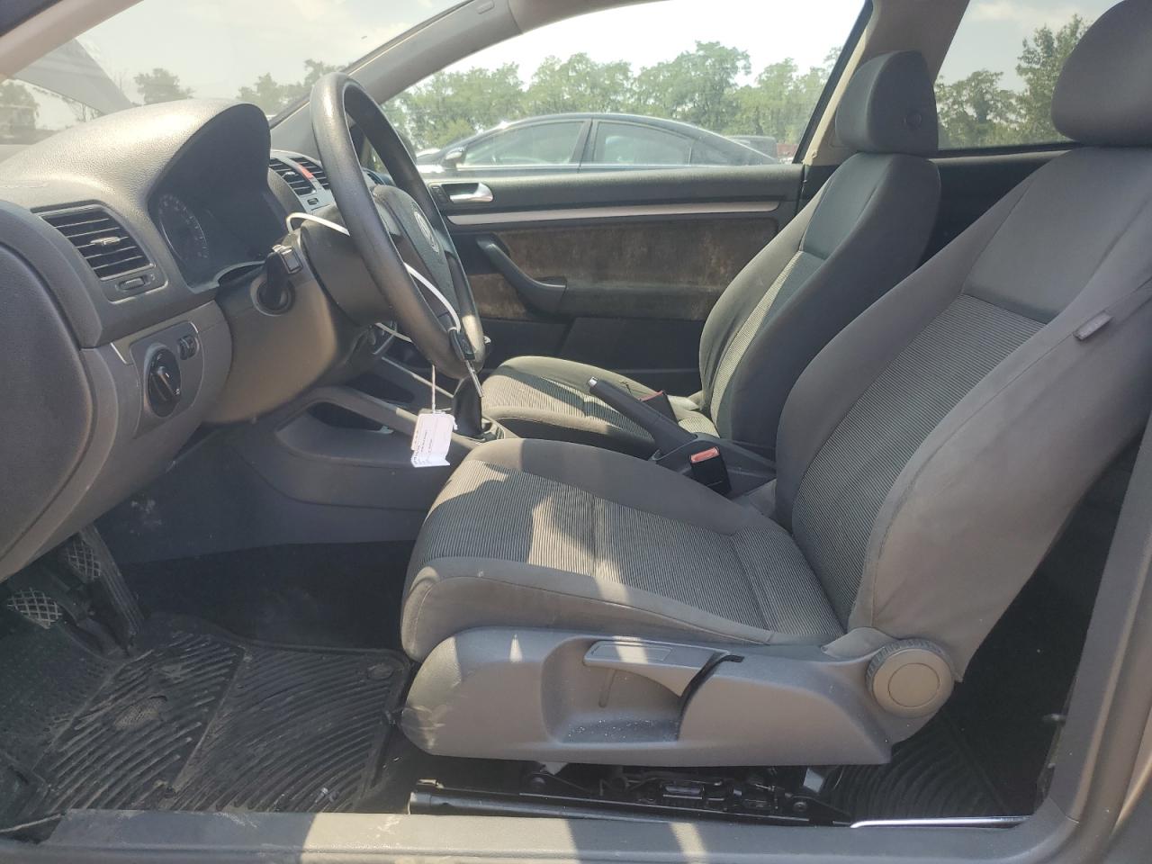 2008 Volkswagen Rabbit VIN: WVWAB71K68W011911 Lot: 66348235