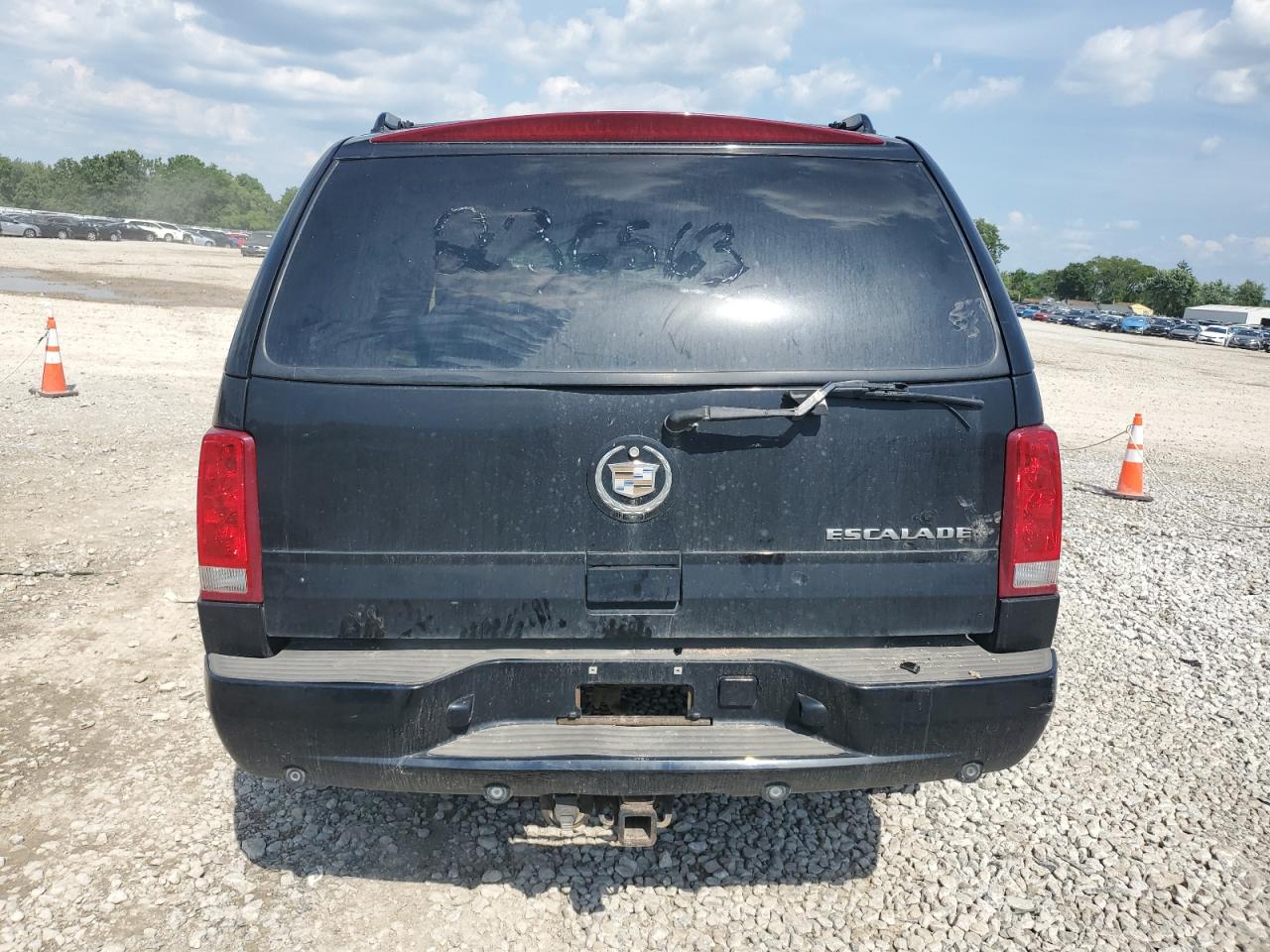 2004 Cadillac Escalade Luxury VIN: 1GYEK63N84R236563 Lot: 63245795