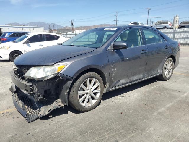 TOYOTA CAMRY 2012 Серый