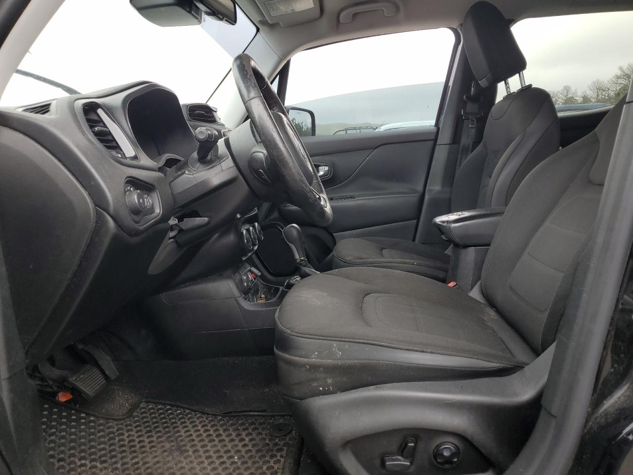 2017 Jeep Renegade Latitude VIN: ZACCJBBB9HPF31577 Lot: 63588385
