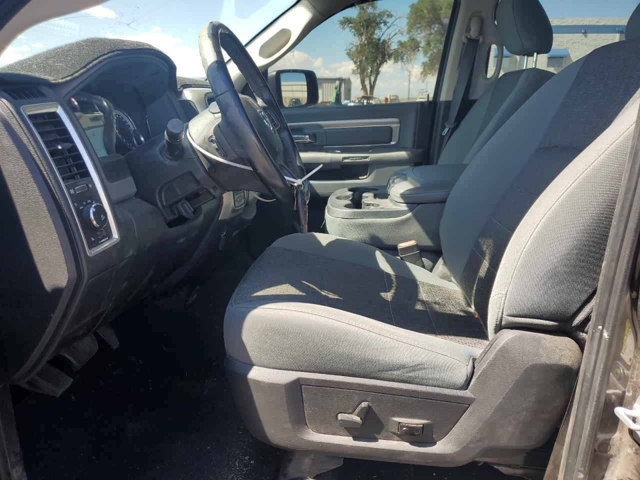 3c6rr7lt8jg195779 3C6RR7LT8JG195779 2018 Ram 1500 Slt