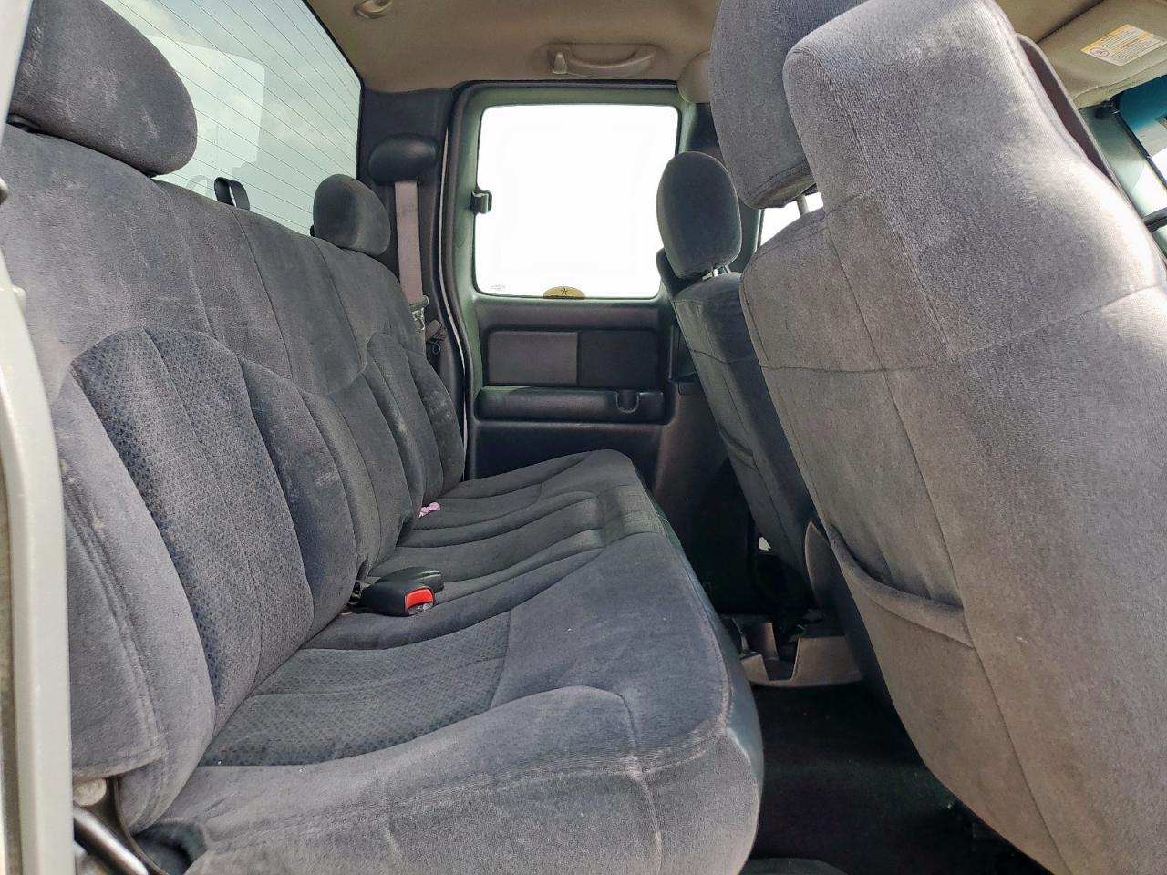 2002 Chevrolet Silverado K1500 VIN: 2GCEK19T321251704 Lot: 64821455