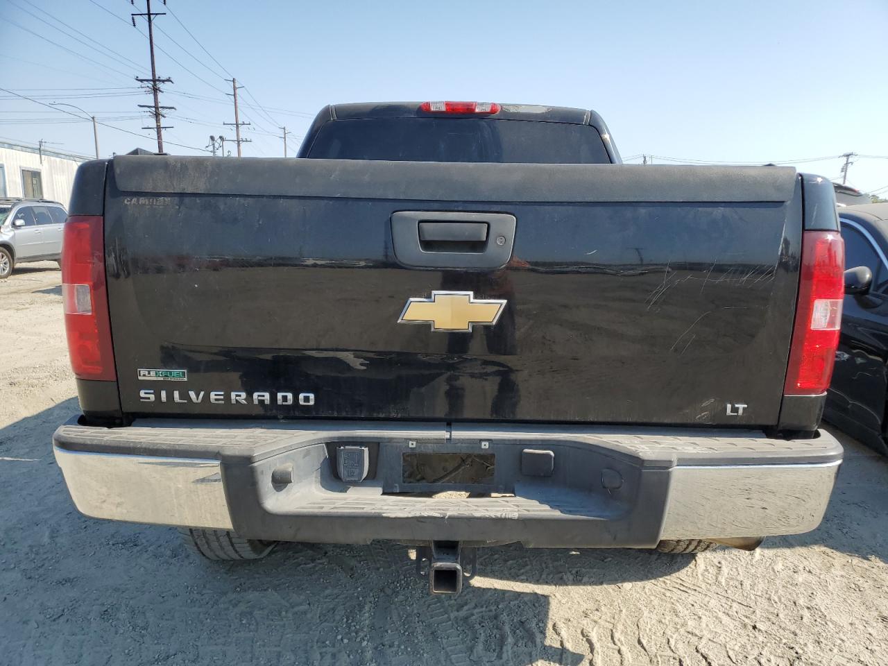 2011 Chevrolet Silverado C1500 Lt VIN: 3GCPCSE02BG205621 Lot: 64681995