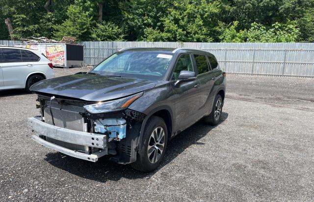  TOYOTA HIGHLANDER 2023 Серебристый
