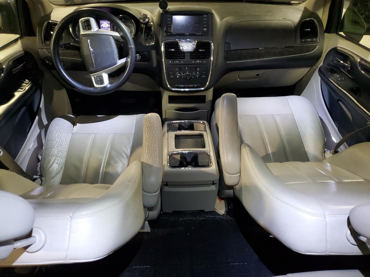 2015 Chrysler Town & Country Touring VIN: 2C4RC1BG5FR596865 Lot: 65094255
