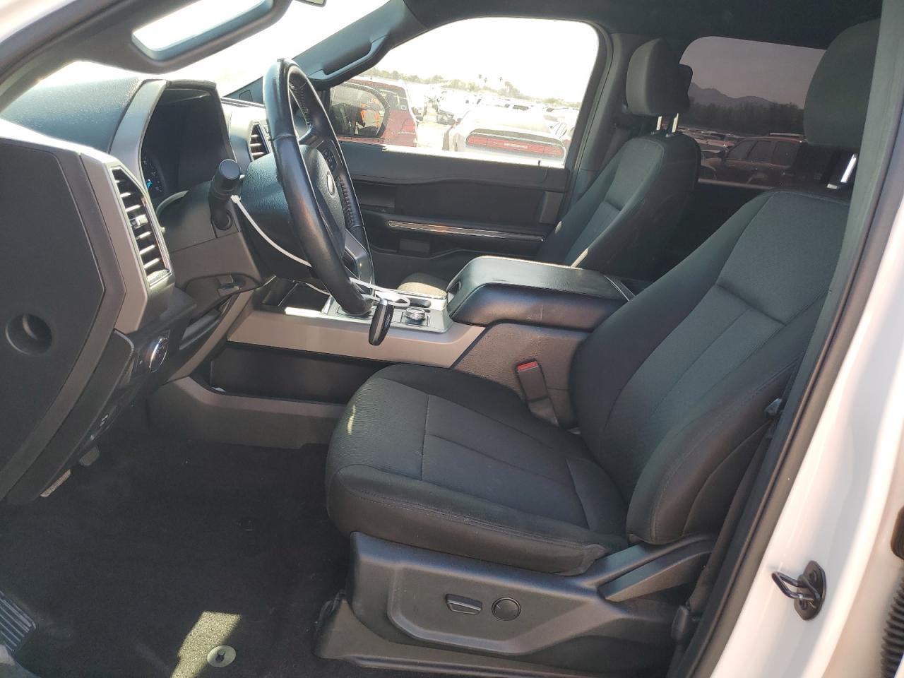2021 Ford Expedition Xlt VIN: 1FMJU1JT7MEA12318 Lot: 64653935