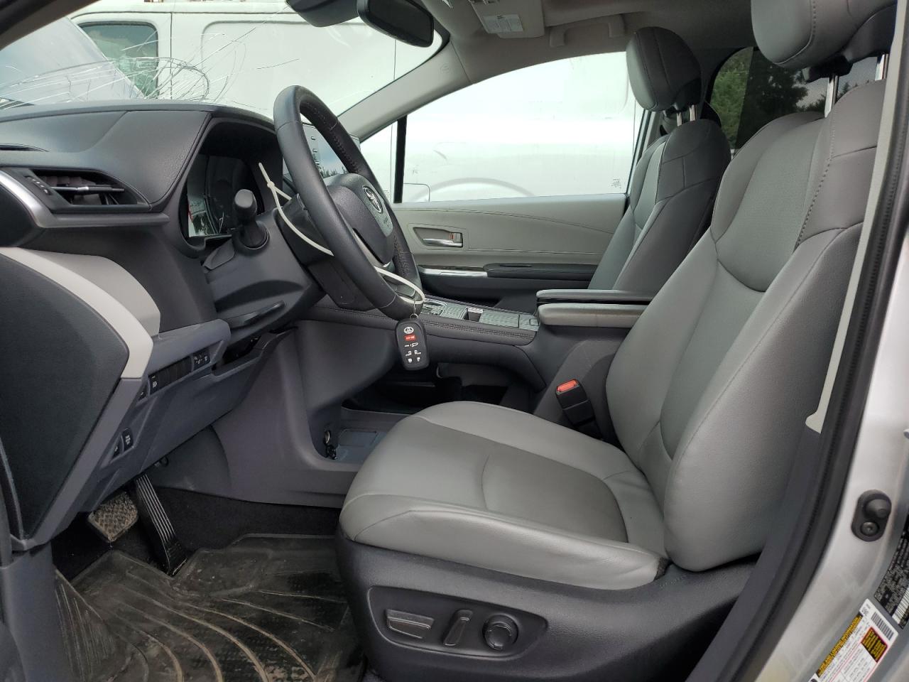 2022 Toyota Sienna Xle VIN: 5TDYRKEC8NS121242 Lot: 64756725
