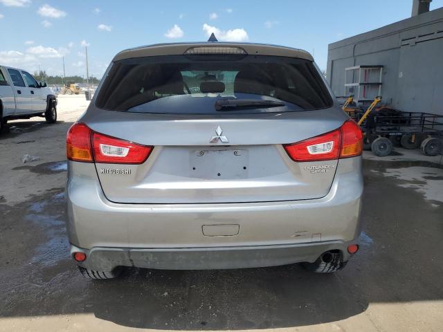  MITSUBISHI OUTLANDER 2015 Szary